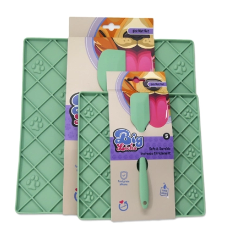 Big Licks Mat With Serving Spoon - ( exc 20% tax)