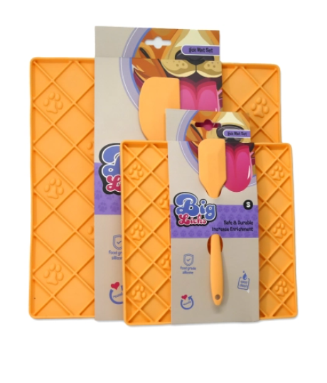 Big Licks Mat With Serving Spoon - ( exc 20% tax)